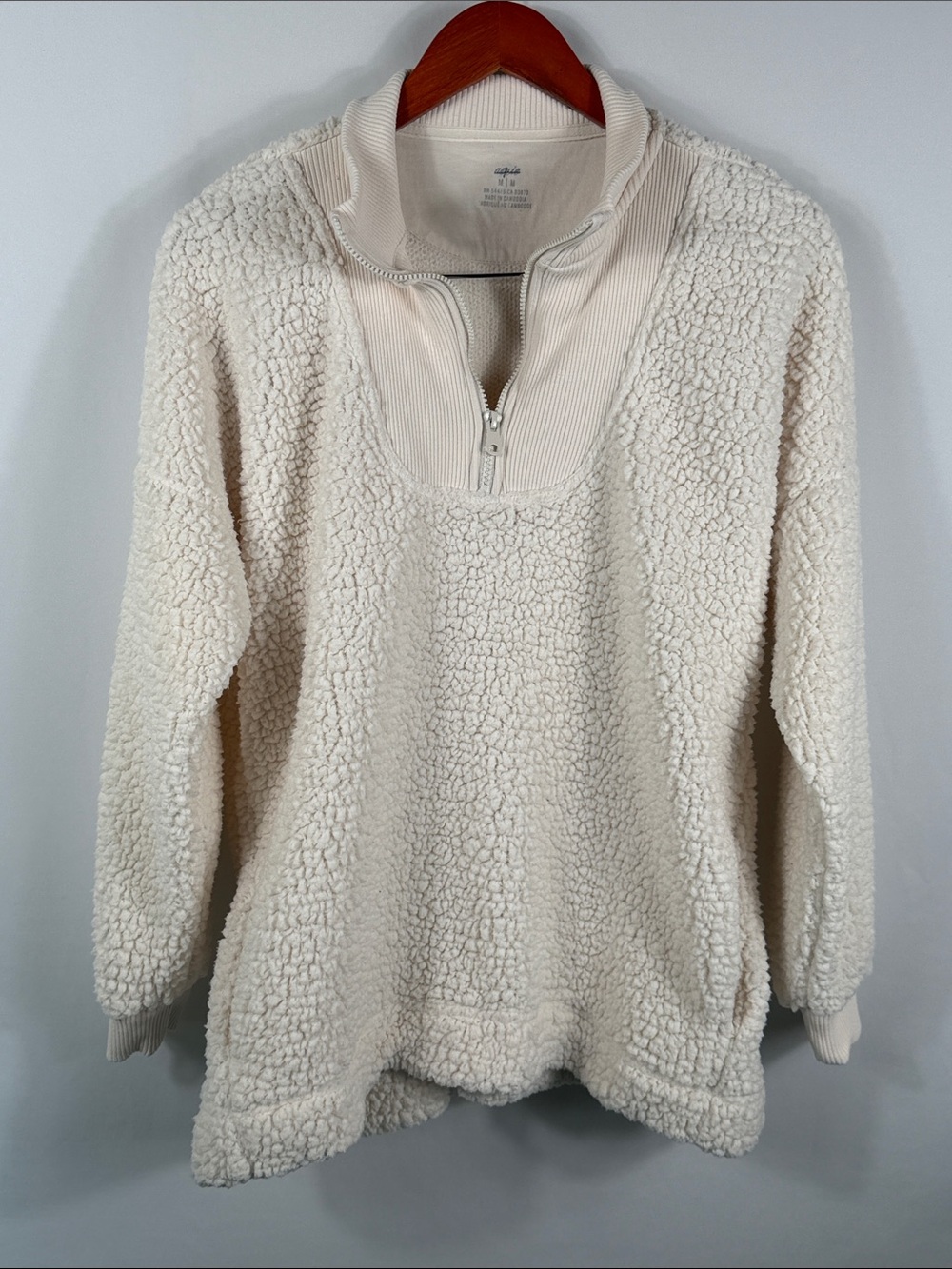 Aerie Cream Sherpa Quarter Zip Sweater. Womens Size M. Oversized. Comfy, Cozy